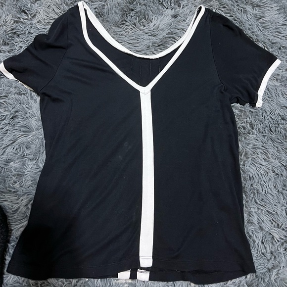 Anthropologie Maeve black striped tee sz M EUC - Picture 2 of 6